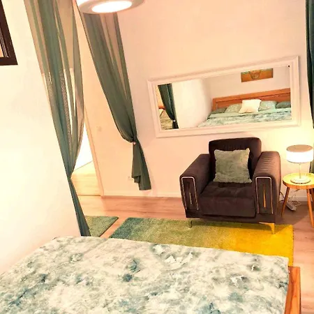 Family - 3 Room's 4 Lägenhet Neunkirchen